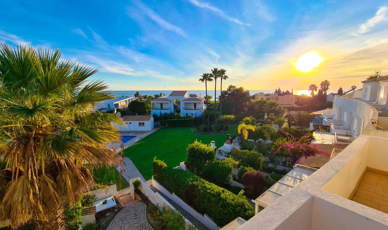 Beach Villa With Ocean View And Rooftop Cinema Guia  Exterior foto